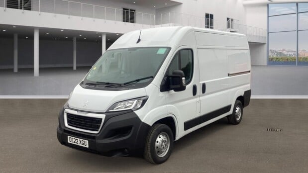 Peugeot Boxer MWB L2H2 Medium Roof Professional Air Con Nav Sensors EURO 6 1