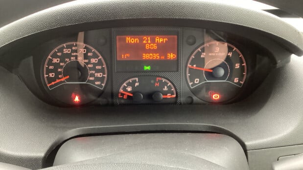 Peugeot Boxer MWB L2H2 Medium Roof Professional Air Con Nav Sensors EURO 6 10