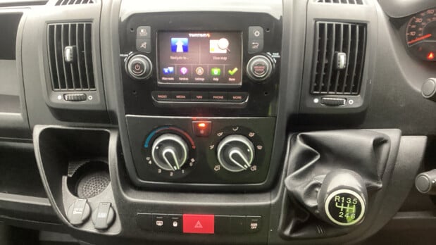 Peugeot Boxer MWB L2H2 Medium Roof Professional Air Con Nav Sensors EURO 6 11