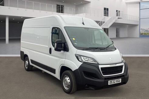Peugeot Boxer MWB L2H2 Medium Roof Professional Air Con Nav Sensors EURO 6
