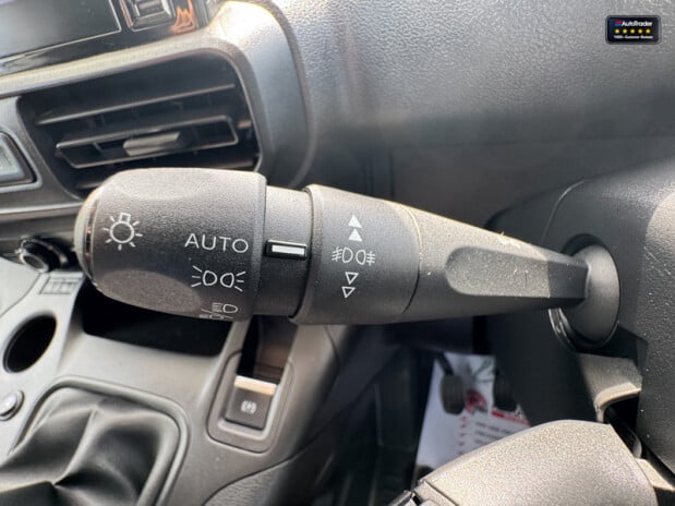 Peugeot Partner SWB L1H1 Bluehdi Professional Air Con Sensors EURO 6 18