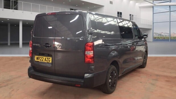 Vauxhall Vivaro Crew Cab LWB L2H1 F3100 Dynamic Air Con Sensors EURO 6 NO VAT 4