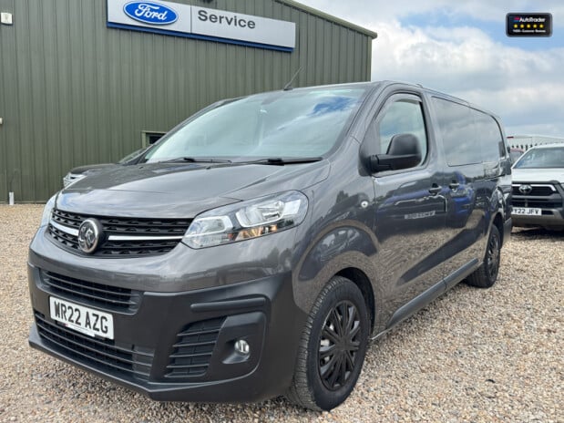 Vauxhall Vivaro Crew Cab LWB L2H1 F3100 Dynamic Air Con Sensors EURO 6 NO VAT 3