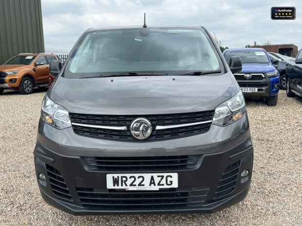 Vauxhall Vivaro Crew Cab LWB L2H1 F3100 Dynamic Air Con Sensors EURO 6 NO VAT 4