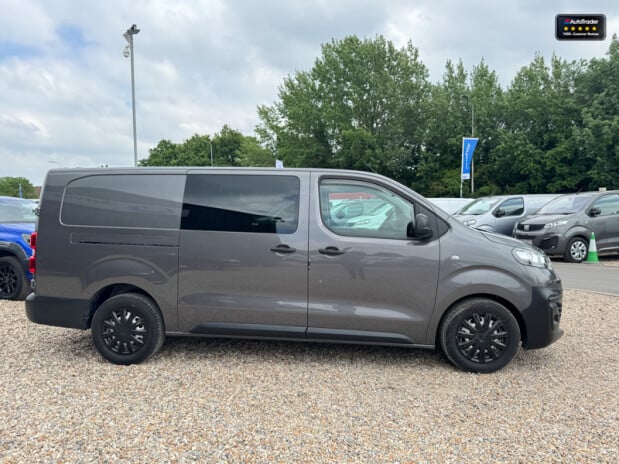 Vauxhall Vivaro Crew Cab LWB L2H1 F3100 Dynamic Air Con Sensors EURO 6 NO VAT 6