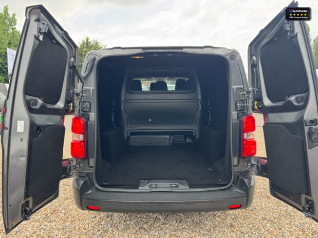 Vauxhall Vivaro Crew Cab LWB L2H1 F3100 Dynamic Air Con Sensors EURO 6 NO VAT 9
