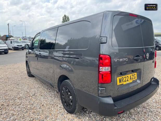 Vauxhall Vivaro Crew Cab LWB L2H1 F3100 Dynamic Air Con Sensors EURO 6 NO VAT 11