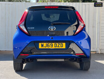 Toyota Aygo 1.0 VVT-i x-clusiv Hatchback 5dr Petrol x-shift Euro 6 (Safety Sense) (71 p 8
