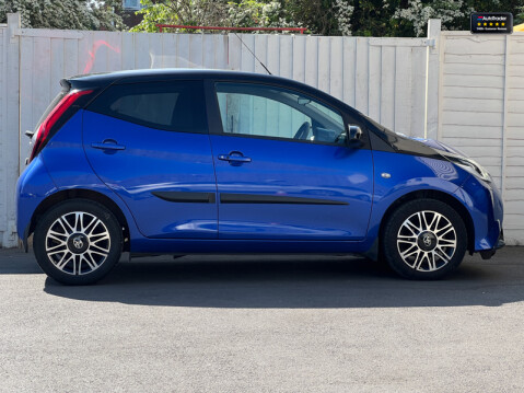 Toyota Aygo (Sold) 1.0 VVT-i x-clusiv Hatchback 5dr Petrol x-shift Euro 6 (Safety Sense 5
