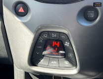 Toyota Aygo 1.0 VVT-i x-clusiv Hatchback 5dr Petrol x-shift Euro 6 (Safety Sense) (71 p 34