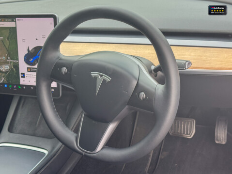 Tesla Model 3 (Sold) Standard Range Plus Saloon 4dr Electric Auto RWD (241 bhp) 11
