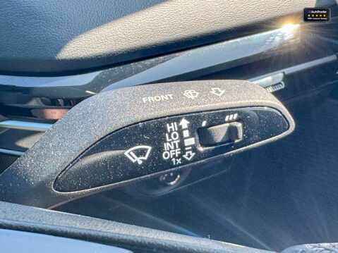 MG MG4 64kWh SE Long Range Hatchback 5dr Electric Auto (203 ps) 15