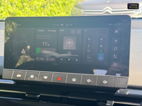 MG MG4 64kWh SE Long Range Hatchback 5dr Electric Auto (203 ps) 18