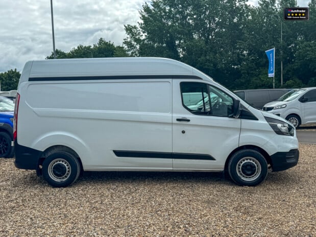 Ford Transit Custom LWB L2H2 [SOLD MT] High Roof 300 Leader Navigation EURO 6 5