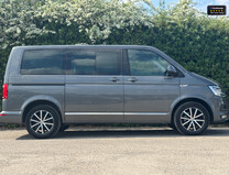 Volkswagen Caravelle 2.0 TDI BlueMotion Tech Executive MPV 5dr Diesel DSG Euro 6 (s/s) (150 ps) 4