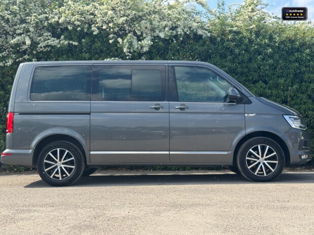 Volkswagen Caravelle 2.0 TDI BlueMotion Tech Executive MPV 5dr Diesel DSG Euro 6 (s/s) (150 ps) 4
