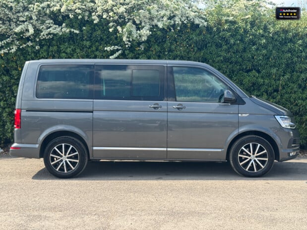 Volkswagen Caravelle 2.0 TDI BlueMotion Tech Executive MPV 5dr Diesel DSG Euro 6 (s/s) (150 ps) 35