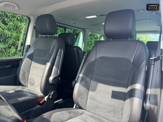 Volkswagen Caravelle 2.0 TDI BlueMotion Tech Executive MPV 5dr Diesel DSG Euro 6 (s/s) (150 ps) 8