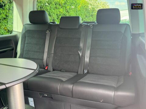 Volkswagen Caravelle (Sold) 2.0 TDI BlueMotion Tech Executive MPV 5dr Diesel DSG Euro 6 (s/s) (1 11