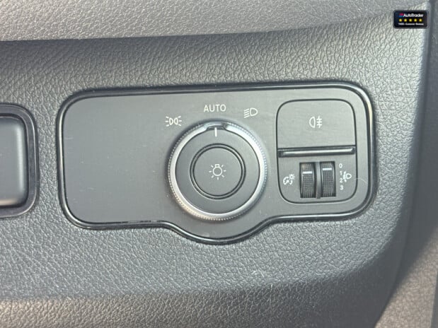 Mercedes-Benz Sprinter MWB L2H2 Medium Roof 315 Cdi Premium Air Con Cruise EURO 6 21