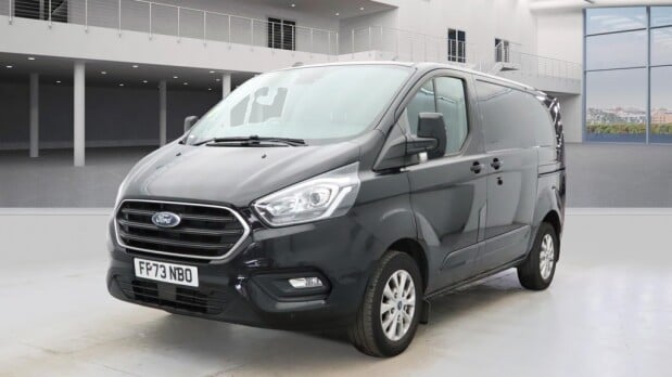 Ford Transit Custom SWB L1H1 Low Roof 300 Limited Air Con Alloys Camera Sensors EURO 6 1