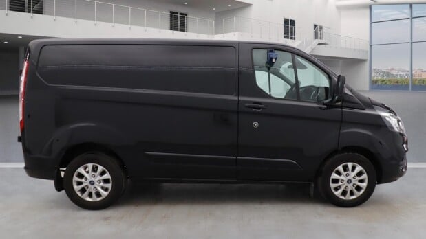 Ford Transit Custom SWB L1H1 Low Roof 300 Limited Air Con Alloys Camera Sensors EURO 6 5