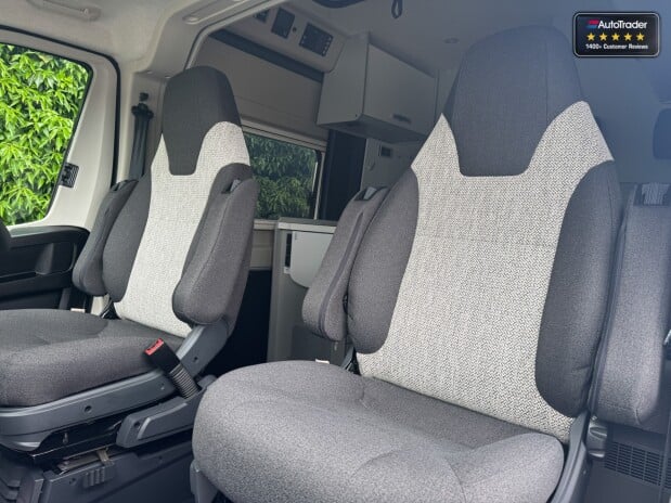 Hymer Free Free 600|4 Berth|4 Belt|Pop Top|Shower VANLUX 7