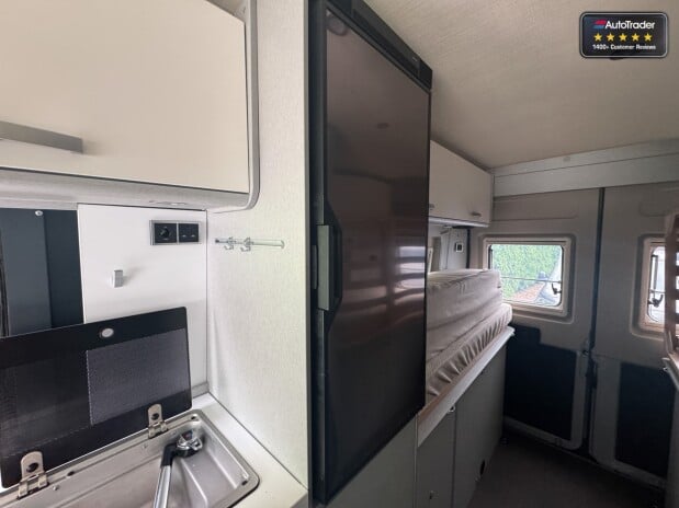 Hymer Free Free 600|4 Berth|4 Belt|Pop Top|Shower VANLUX 18
