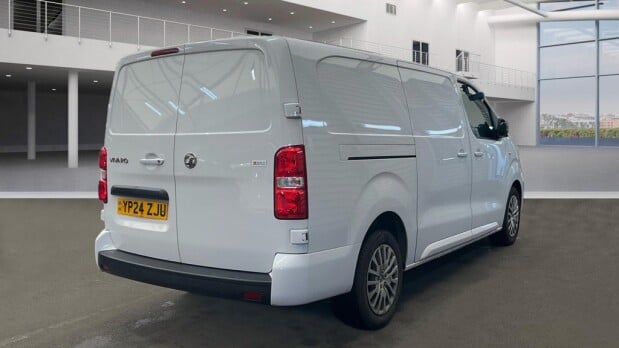 Vauxhall Vivaro LWB L2H1 Low Roof F3100 Pro Air Con Nav Sensors EURO 6 4