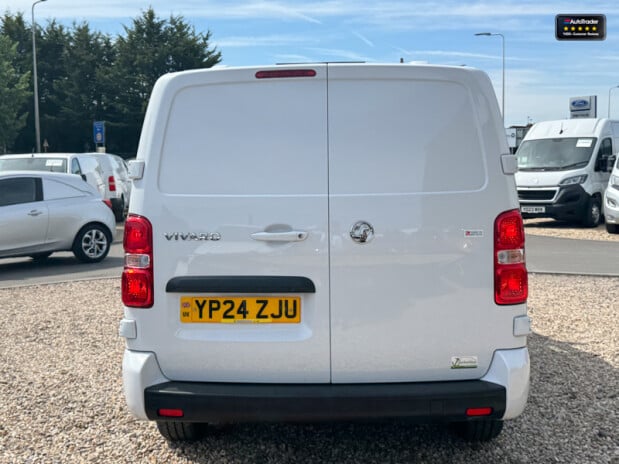 Vauxhall Vivaro LWB L2H1 Low Roof F3100 Pro Air Con Nav Sensors EURO 6 7