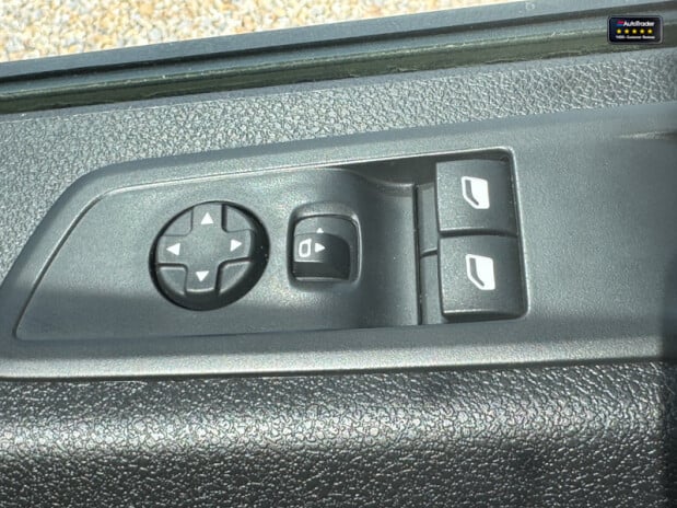 Vauxhall Vivaro LWB L2H1 Low Roof F3100 Pro Air Con Nav Sensors EURO 6 22