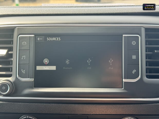Vauxhall Vivaro LWB L2H1 Low Roof F3100 Pro Air Con Nav Sensors EURO 6 26