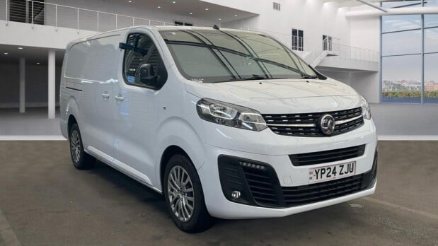 Vauxhall Vivaro LWB L2H1 Low Roof F3100 Pro Air Con Nav Sensors EURO 6 2