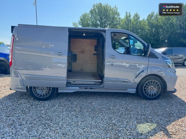 Ford Transit Custom AUTO SWB L1H1 MS-RT 320 Limited Air Con Cam Nav Sensors EURO 6 19