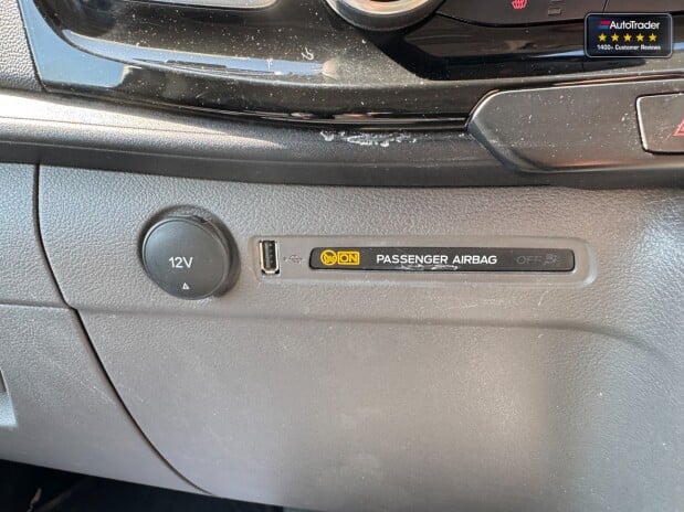 Ford Transit Custom AUTO SWB L1H1 MS-RT 320 Limited Air Con Cam Nav Sensors EURO 6 37