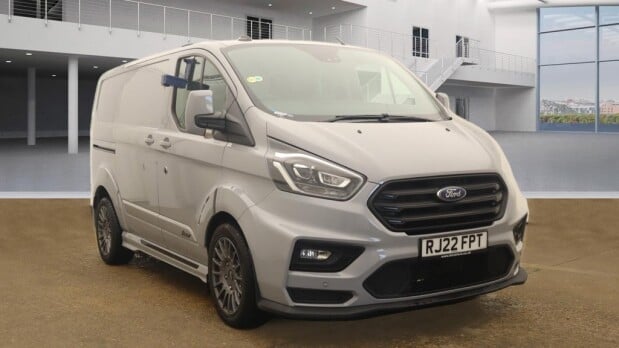 Ford Transit Custom AUTO SWB L1H1 MS-RT 320 Limited Air Con Cam Nav Sensors EURO 6 2