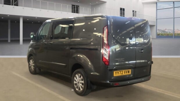 Ford Transit Custom Crew Cab SWB L1H1 300 Limited Air Con Alloys Cam Sensors EURO 6 5