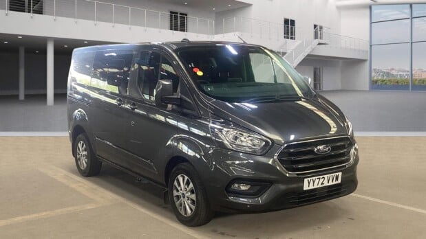 Ford Transit Custom Crew Cab SWB L1H1 300 Limited Air Con Alloys Cam Sensors EURO 6 2