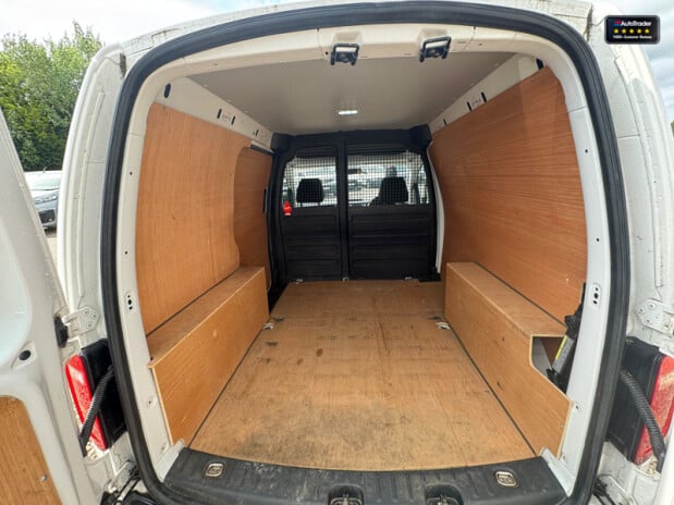 Volkswagen Caddy SWB L1H1 Low Roof C20 Tdi Startline Air Con Nav EURO 6 NO VAT 9