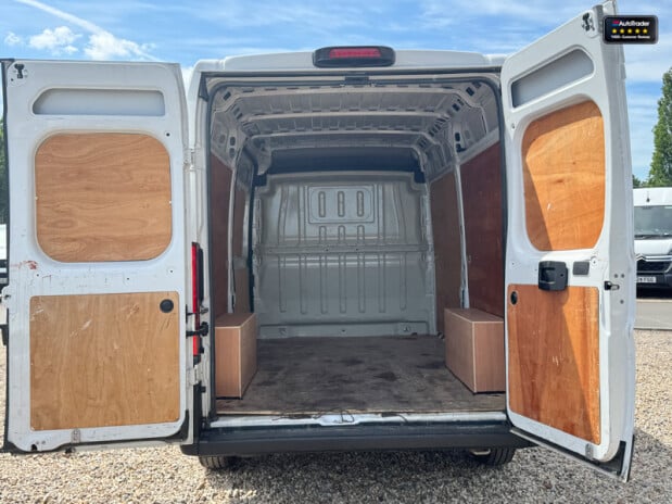 Citroen Relay MWB L2H2 Medium Roof Air Con Side Door EURO 6 8