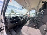 Citroen Relay MWB L2H2 Medium Roof Air Con Side Door EURO 6 12