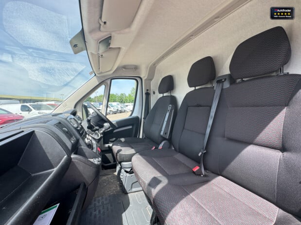 Citroen Relay MWB L2H2 Medium Roof Air Con Side Door EURO 6 13