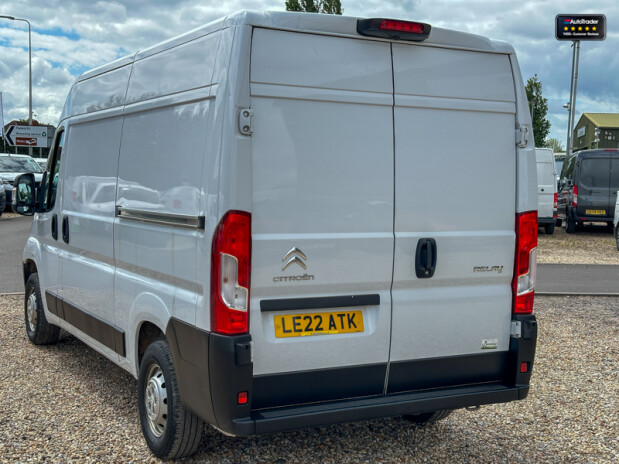Citroen Relay MWB L2H2 Medium Roof Air Con Side Door EURO 6 10