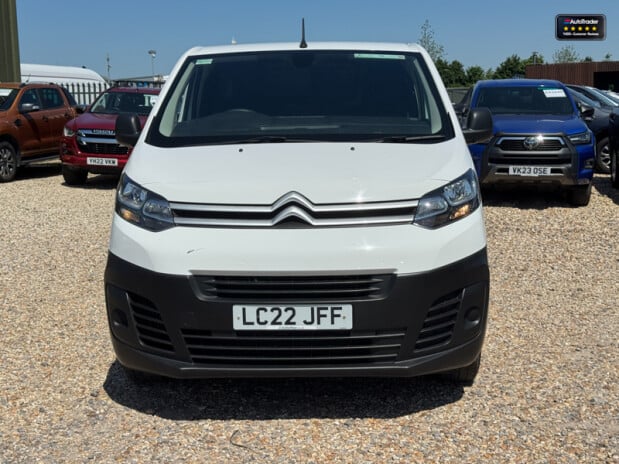 Citroen Dispatch XLWB L3H1 [SOLD CM] Low Roof 1000 Enterprise Pro Air Con Sensors Bluehdi EU 3