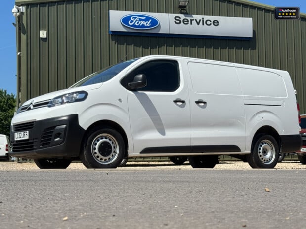 Citroen Dispatch XLWB L3H1 [SOLD CM] Low Roof 1000 Enterprise Pro Air Con Sensors Bluehdi EU 1