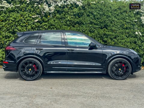 Porsche Cayenne (Sold) 3.6T V6 GTS SUV 5dr Petrol TiptronicS 4WD Euro 6 (s/s) (440 ps) 37