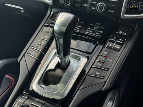 Porsche Cayenne (Sold) 3.6T V6 GTS SUV 5dr Petrol TiptronicS 4WD Euro 6 (s/s) (440 ps) 29