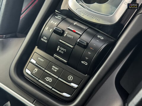 Porsche Cayenne (Sold) 3.6T V6 GTS SUV 5dr Petrol TiptronicS 4WD Euro 6 (s/s) (440 ps) 32