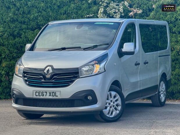 Renault Trafic 1.6 dCi ENERGY 27 Sport Nav Minibus Double Cab 5dr Diesel Manual SWB Euro 6 27