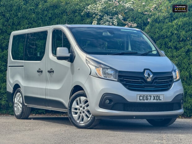 Renault Trafic 1.6 dCi ENERGY 27 Sport Nav Minibus Double Cab 5dr Diesel Manual SWB Euro 6 2
